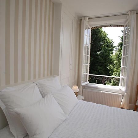 Bed and Breakfast Manoir Le Mesnil Saint-Martin-aux-Chartrains Exterior foto