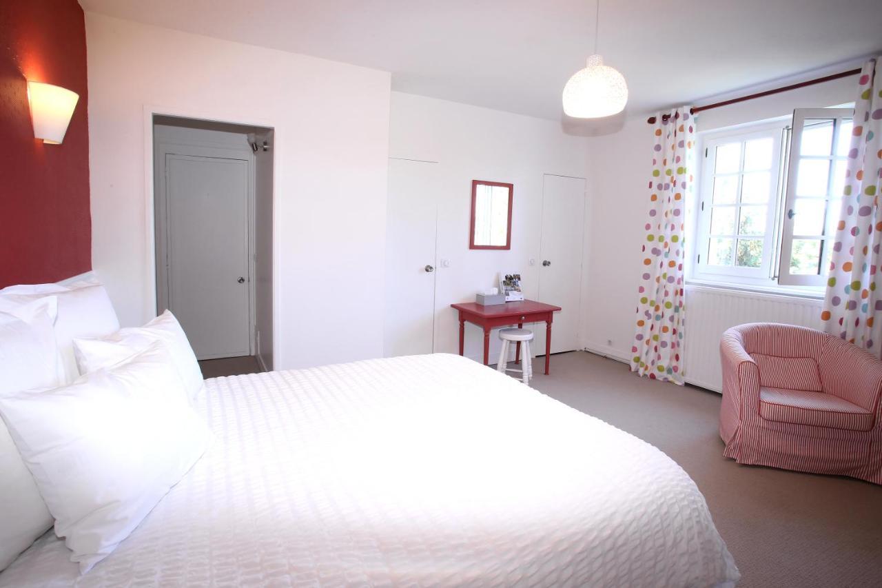Bed and Breakfast Manoir Le Mesnil Saint-Martin-aux-Chartrains Exterior foto